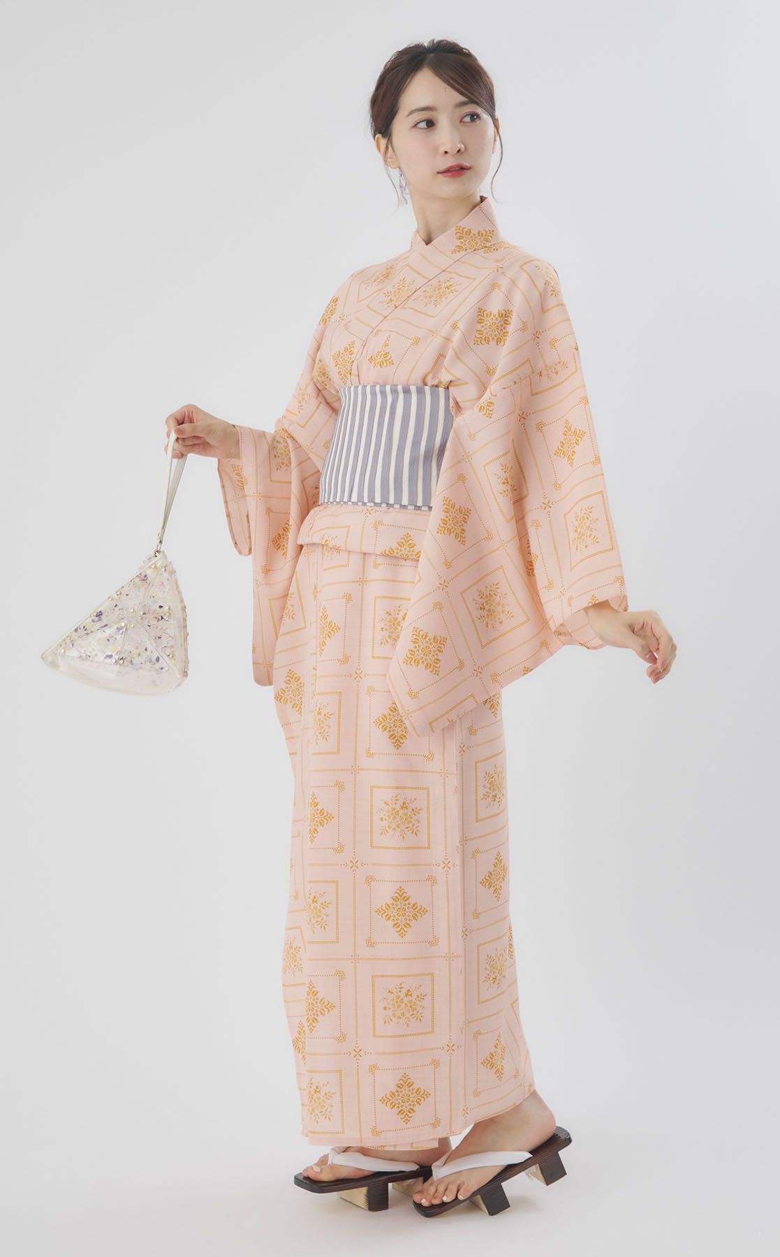 masaco teranishi 　マサコテラニシ　カシミヤ100%ニット　刺繍 Masaco Teranishi(マサコ テラニシ)のレンタルアイテム一覧